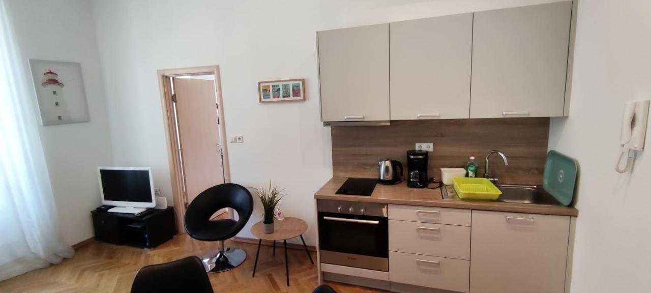 Apartment Milani With Private Garage Opatija Eksteriør bilde